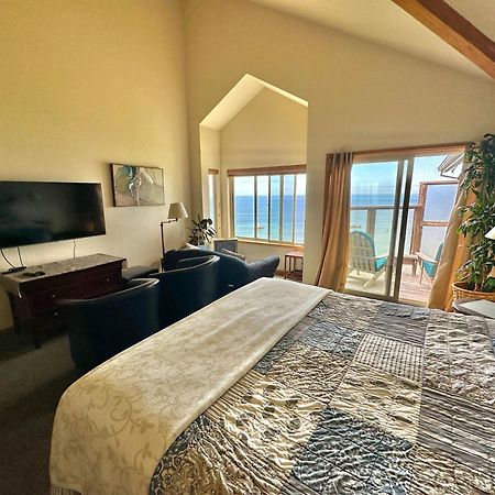 Turtle Rocks Oceanfront Inn 特立尼达 外观 照片