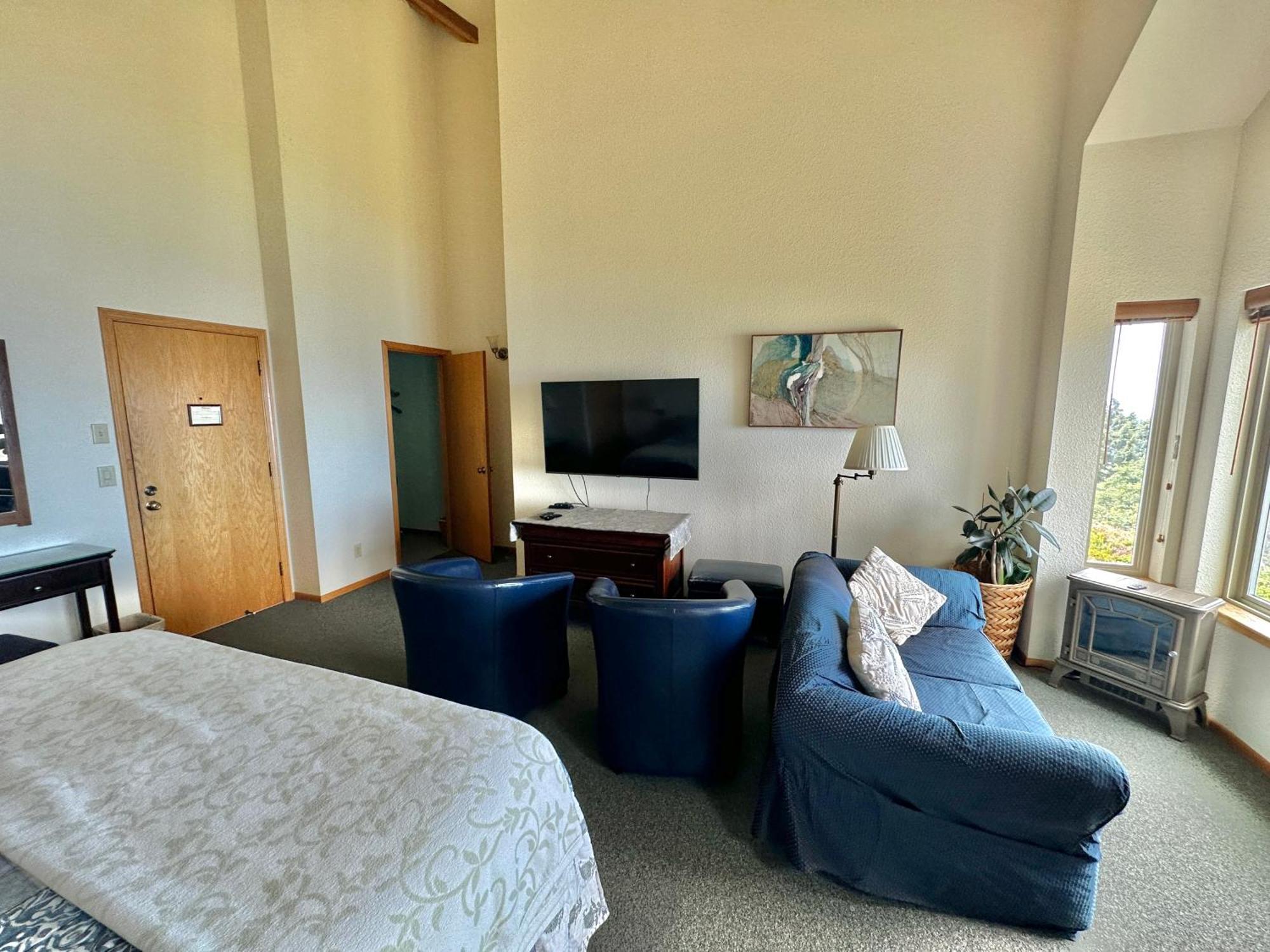 Turtle Rocks Oceanfront Inn 特立尼达 外观 照片